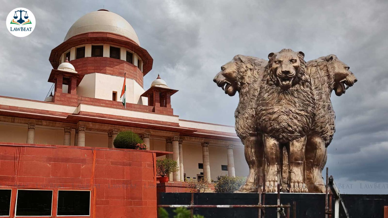 Two Advocates move Supreme Court against State Emblem installed atop Central Vista, alleges violation of State Emblem Act Two Advocates move Supreme Court against State Emblem installed atop Central Vista, alleges violation of State Emblem Act